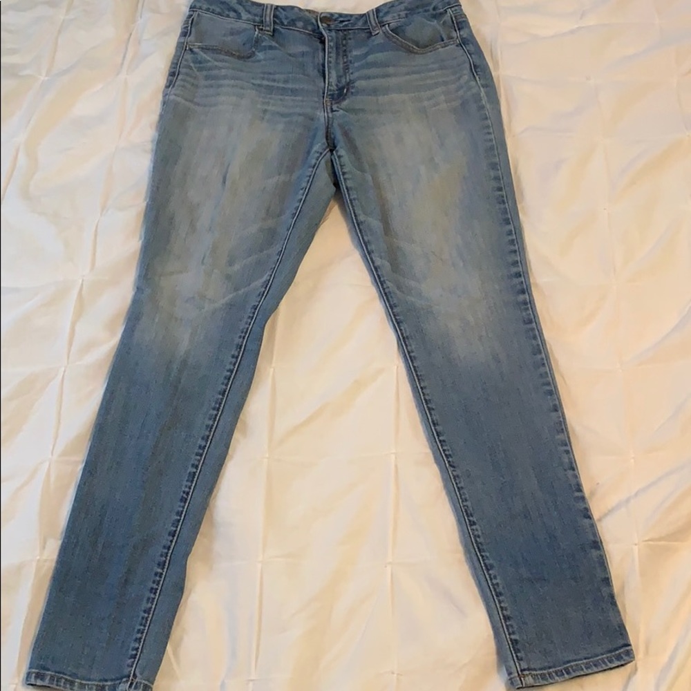 High Rise American Eagle Jeans